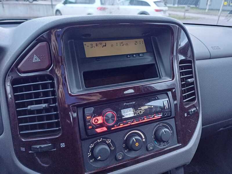 Mitsubishi Pajero vaihtoauto