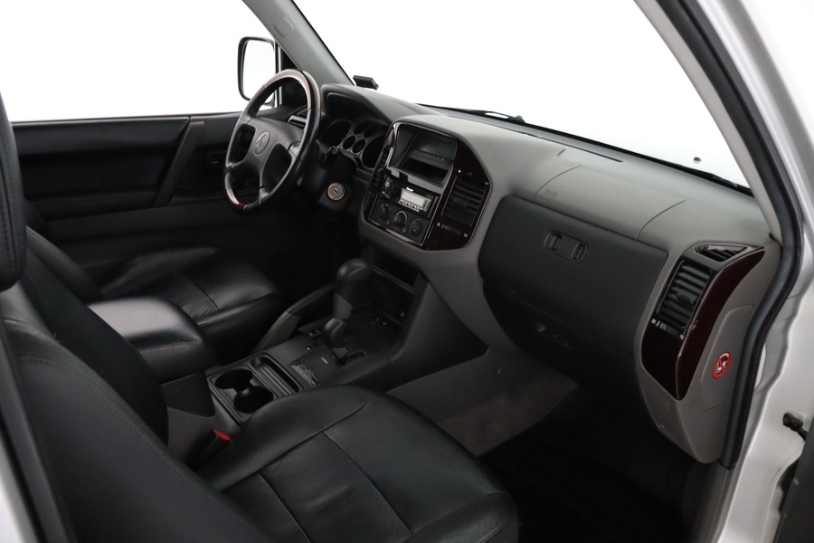 Mitsubishi Pajero vaihtoauto