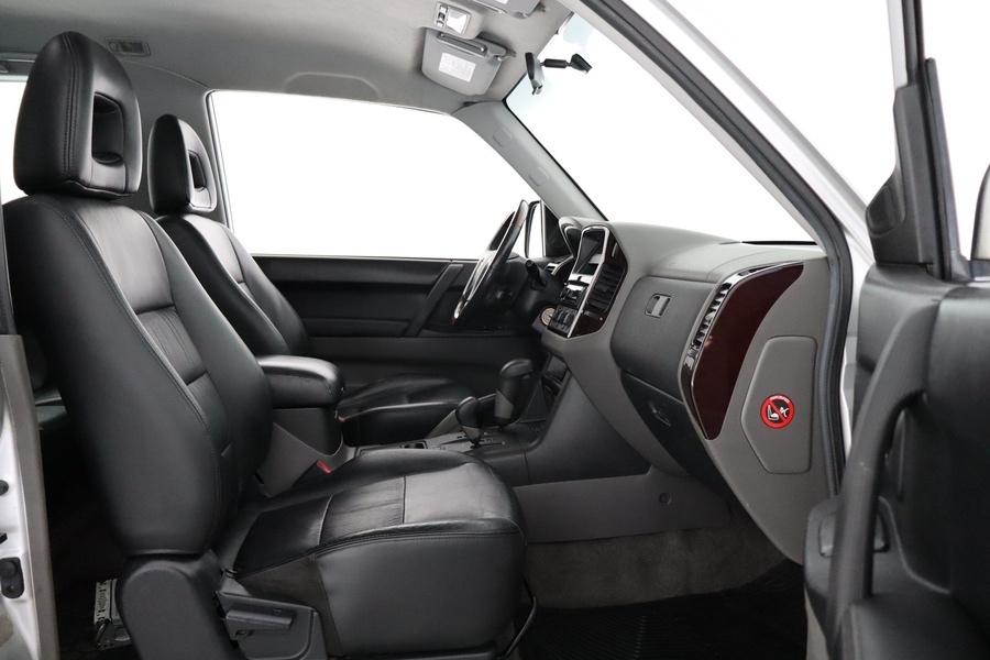 Mitsubishi Pajero vaihtoauto