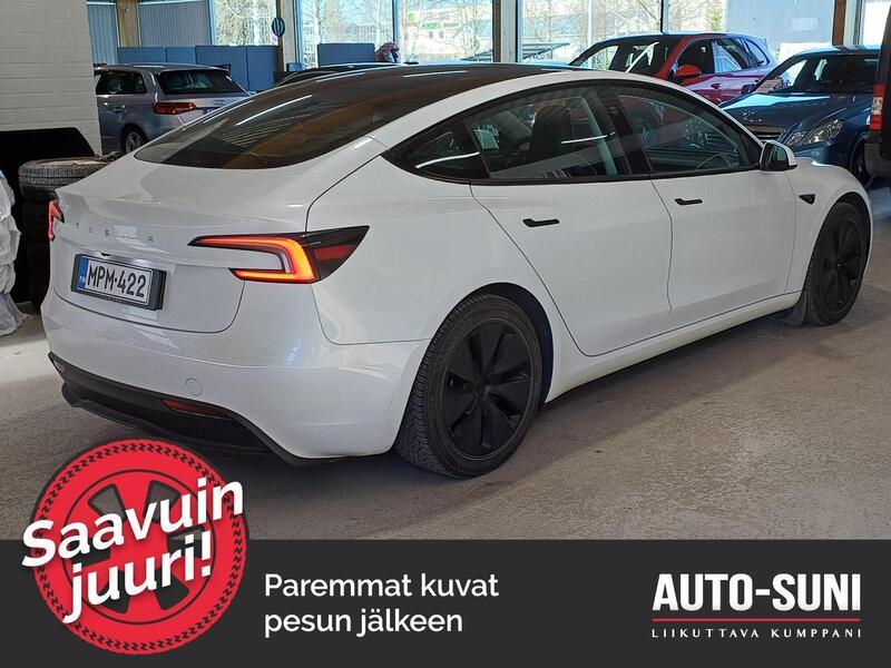 Tesla Model 3 vaihtoauto