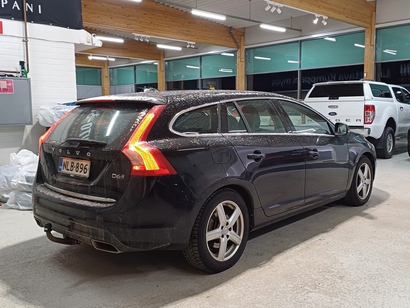 Volvo V60 vaihtoauto