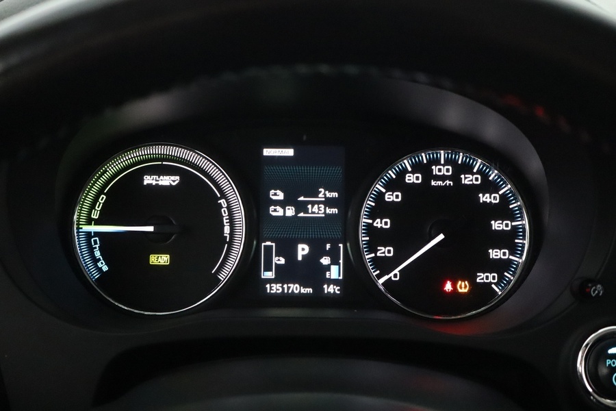 Mitsubishi Outlander PHEV vaihtoauto