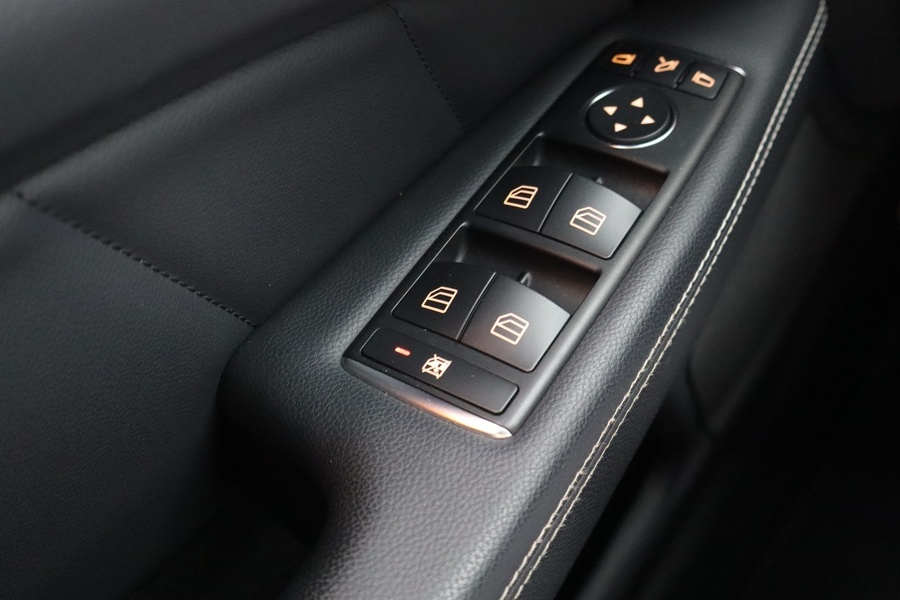 Mercedes-Benz CLS vaihtoauto