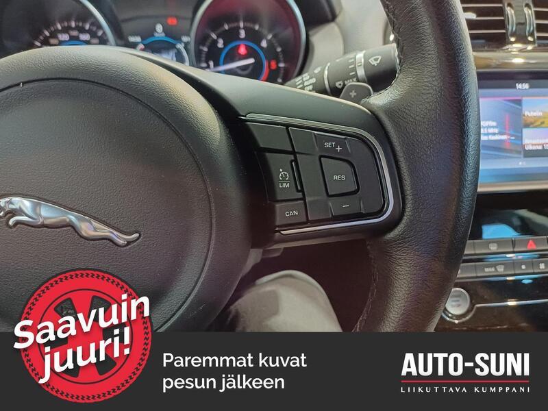 Jaguar XE vaihtoauto