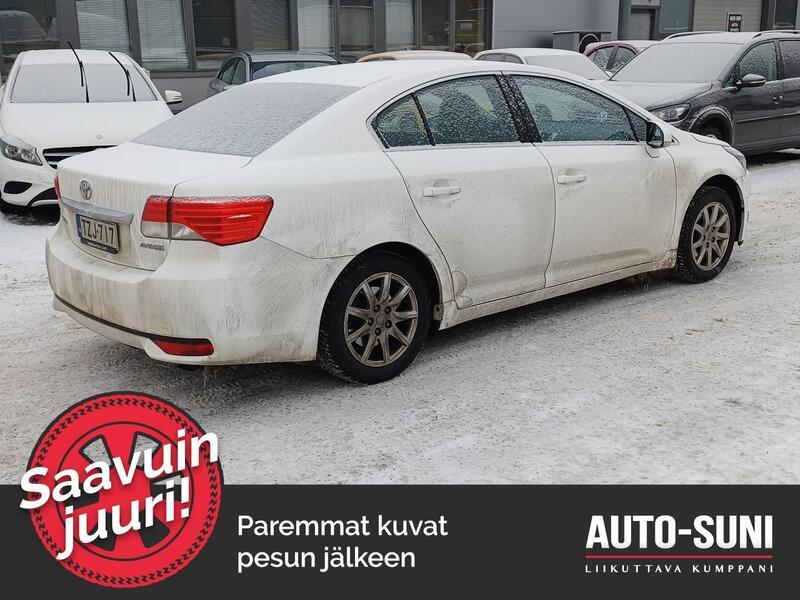 Toyota Avensis vaihtoauto