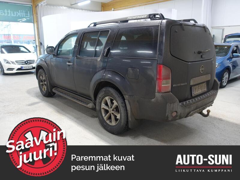 Nissan Pathfinder vaihtoauto