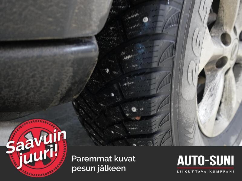 Nissan Pathfinder vaihtoauto