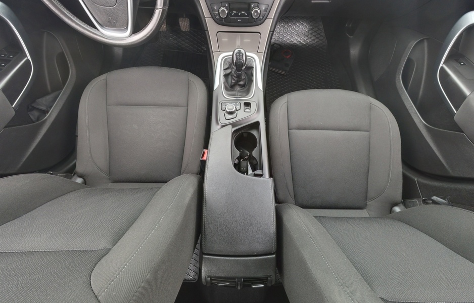 Opel Insignia vaihtoauto