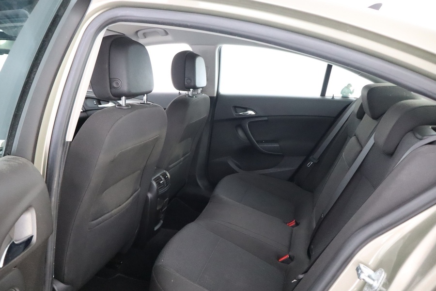 Opel Insignia vaihtoauto