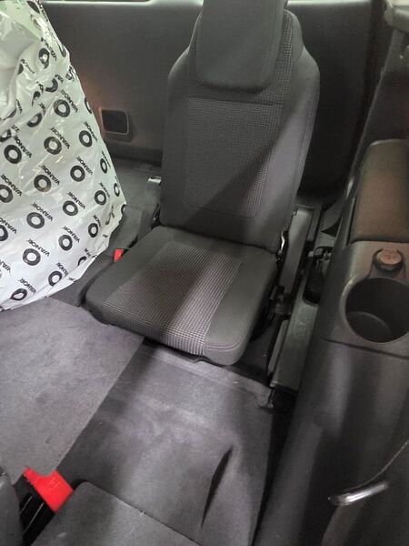 Peugeot 5008 vaihtoauto