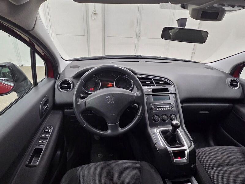 Peugeot 5008 vaihtoauto