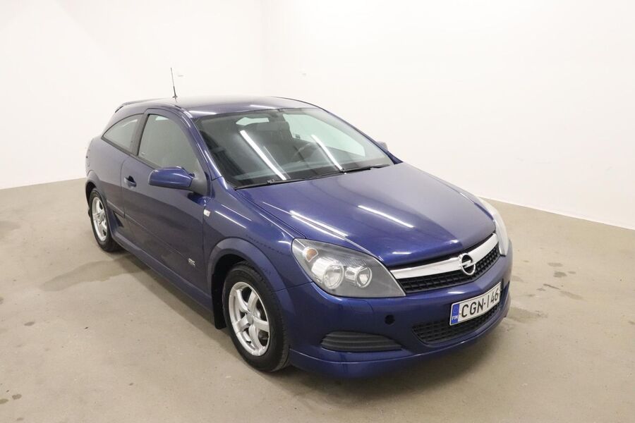 Opel Astra vaihtoauto