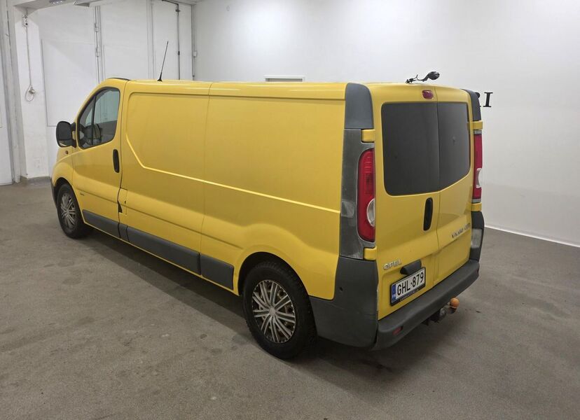 Opel Vivaro vaihtoauto
