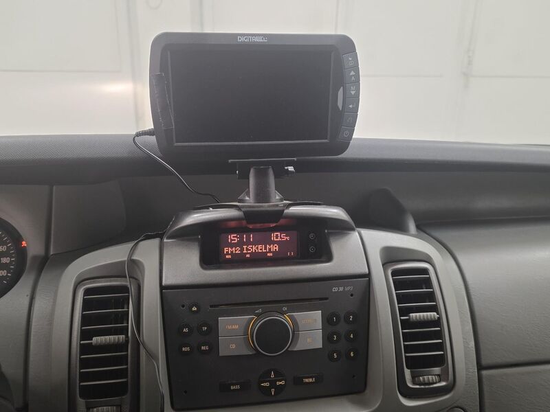 Opel Vivaro vaihtoauto