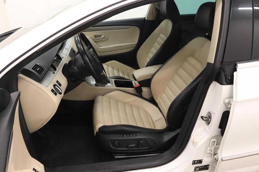 Volkswagen Passat CC vaihtoauto