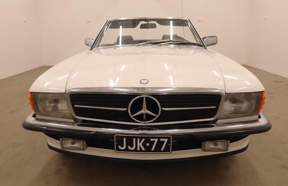 Mercedes-Benz 280 vaihtoauto