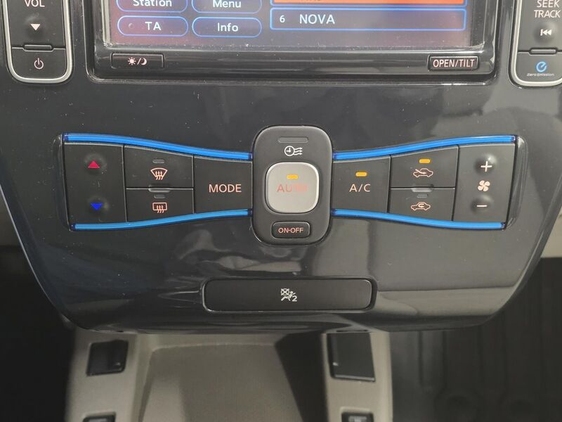 Nissan Leaf vaihtoauto