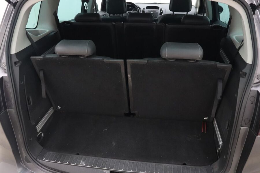 Opel Zafira Tourer vaihtoauto