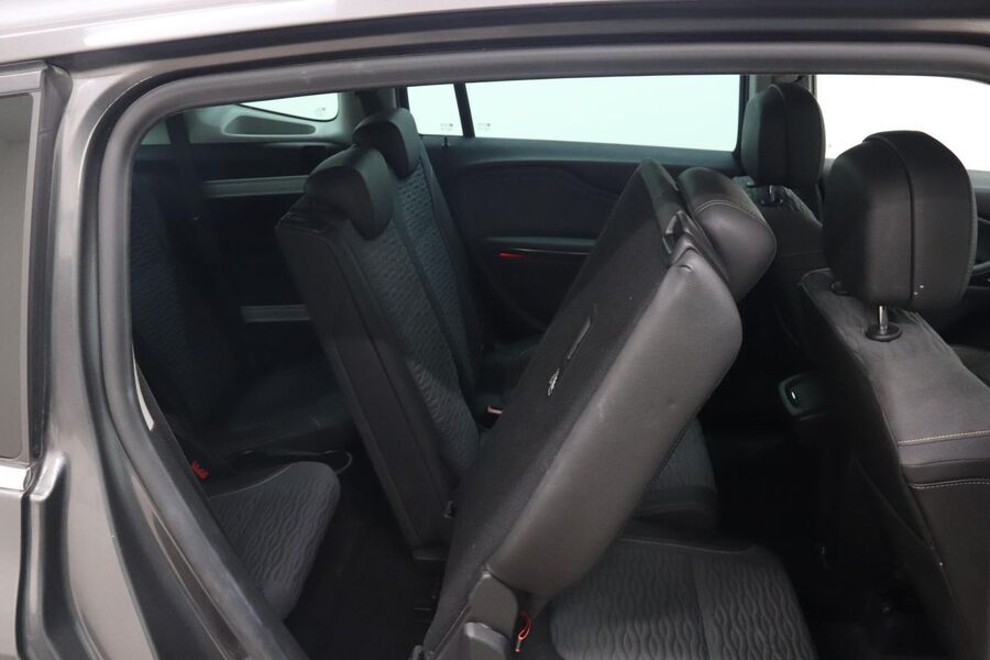 Opel Zafira Tourer vaihtoauto