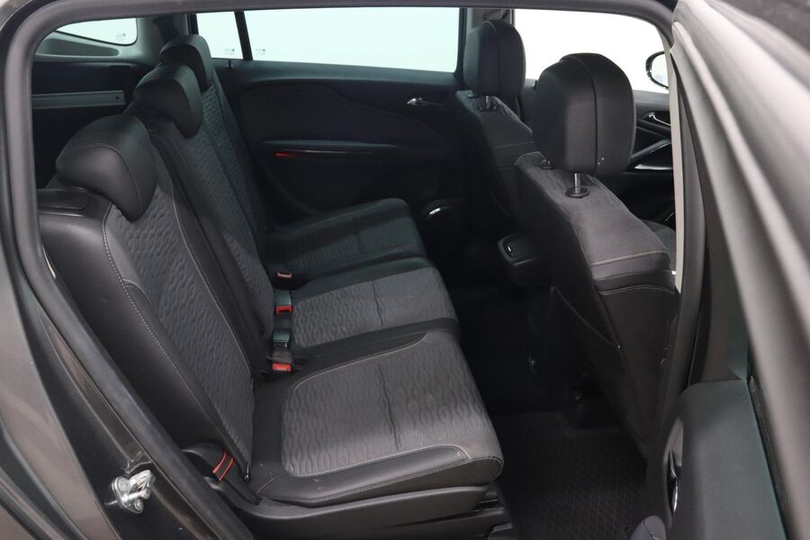 Opel Zafira Tourer vaihtoauto