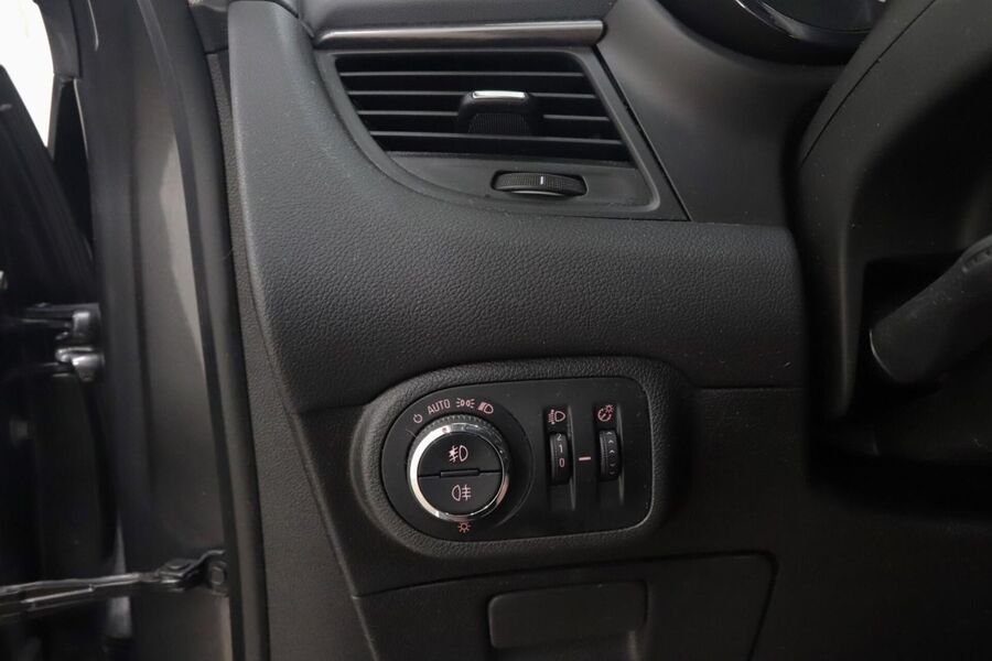 Opel Zafira Tourer vaihtoauto