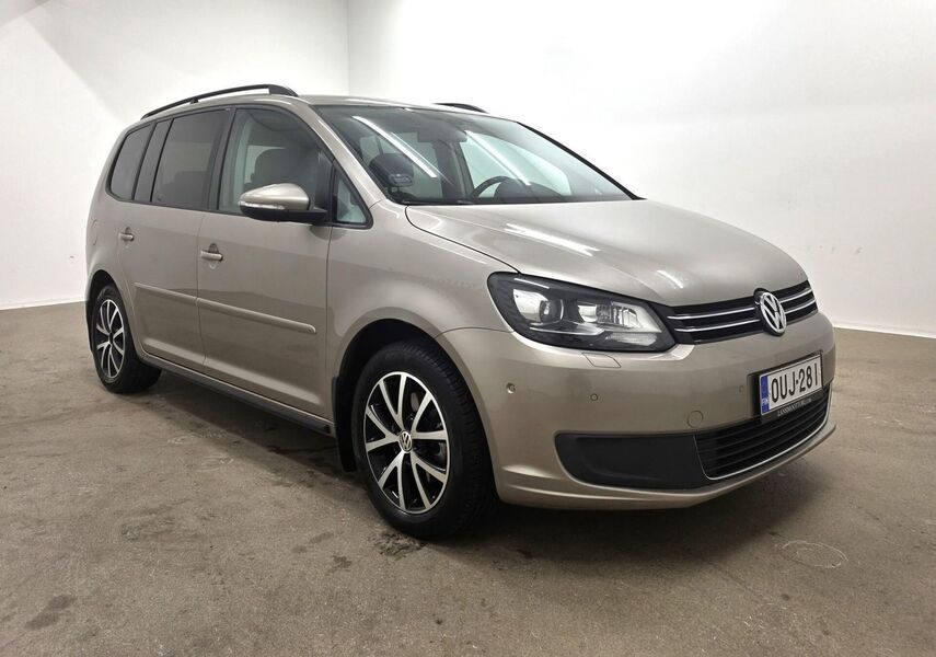 Volkswagen Touran vaihtoauto