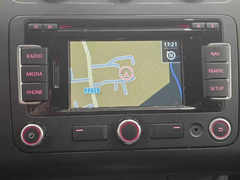 Volkswagen Touran vaihtoauto