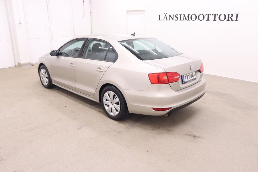 Volkswagen Jetta vaihtoauto