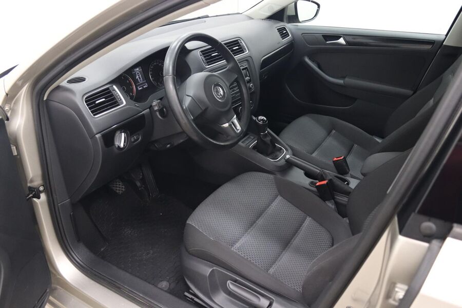 Volkswagen Jetta vaihtoauto