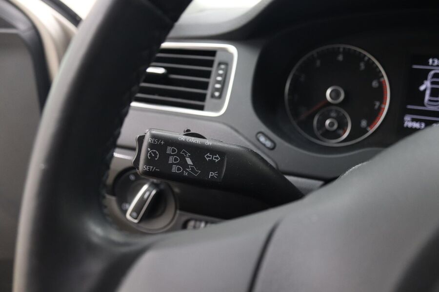 Volkswagen Jetta vaihtoauto