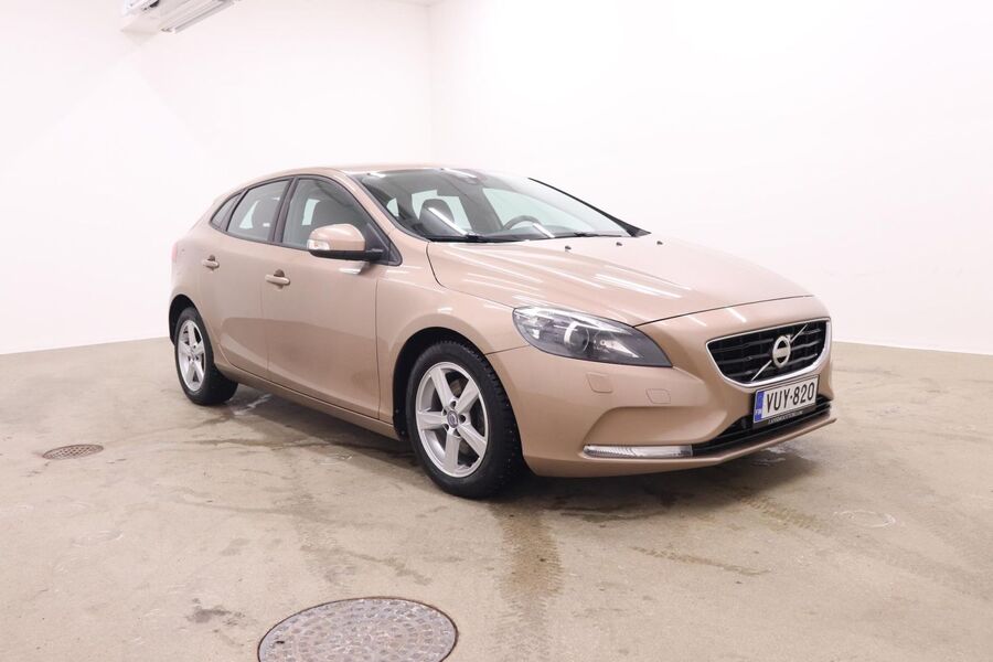 Volvo V40 vaihtoauto