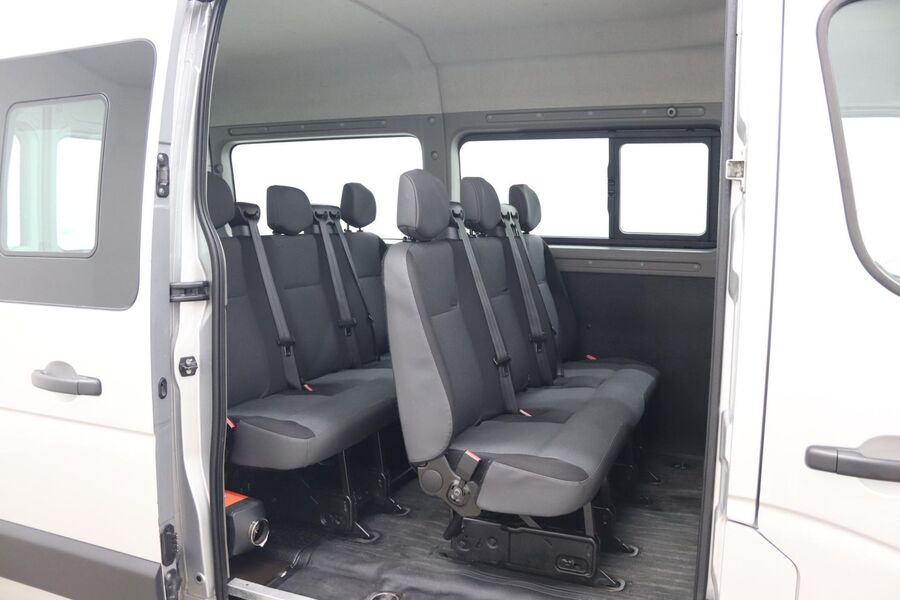 Nissan NV400 vaihtoauto