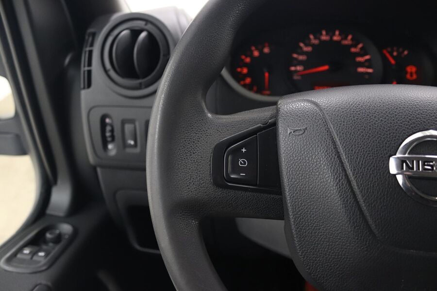 Nissan NV400 vaihtoauto