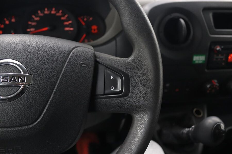 Nissan NV400 vaihtoauto