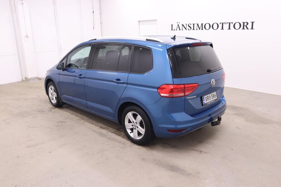 Volkswagen Touran vaihtoauto