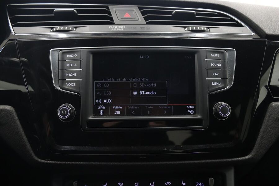 Volkswagen Touran vaihtoauto