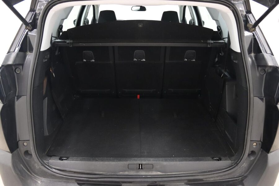 Peugeot 5008 vaihtoauto