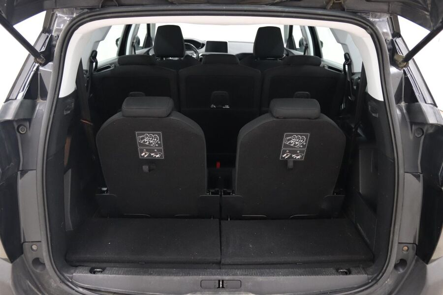 Peugeot 5008 vaihtoauto