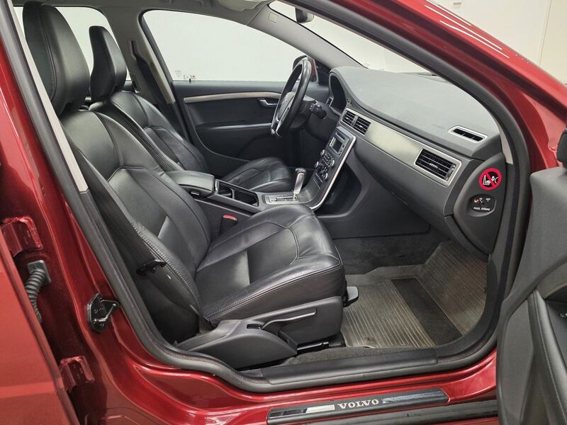 Volvo V70 vaihtoauto