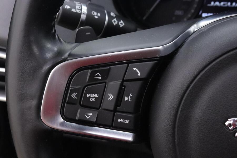 Jaguar XE vaihtoauto