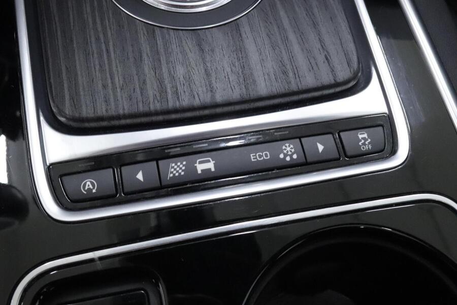 Jaguar XE vaihtoauto