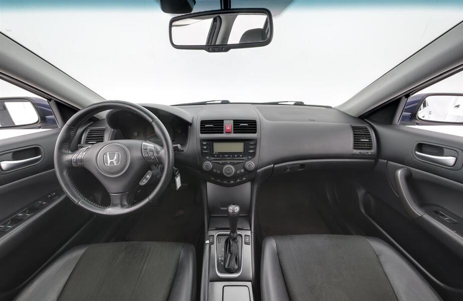 Honda Accord vaihtoauto