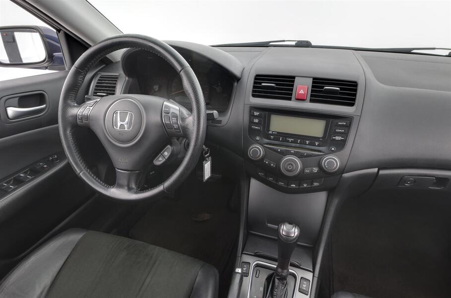 Honda Accord vaihtoauto