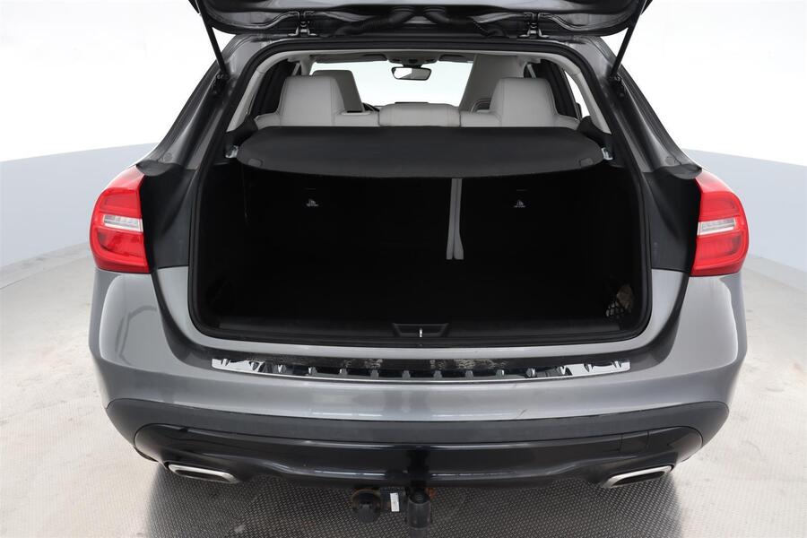 Mercedes-Benz GLA vaihtoauto