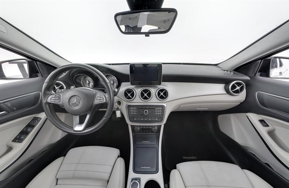 Mercedes-Benz GLA vaihtoauto