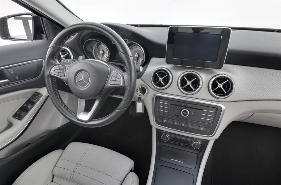 Mercedes-Benz GLA vaihtoauto