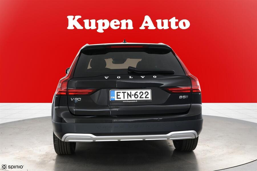 Volvo V90 Cross Country vaihtoauto