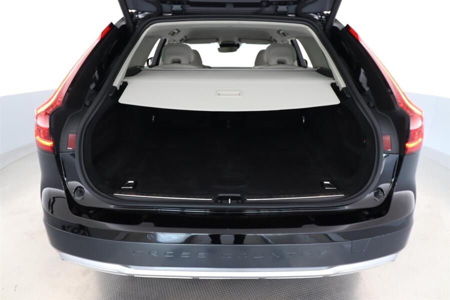 Volvo V90 Cross Country vaihtoauto