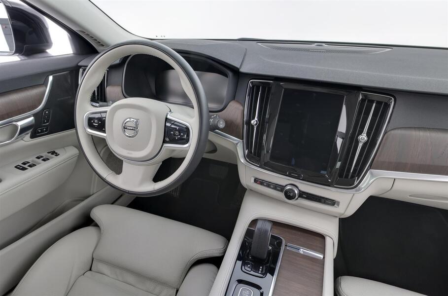 Volvo V90 Cross Country vaihtoauto