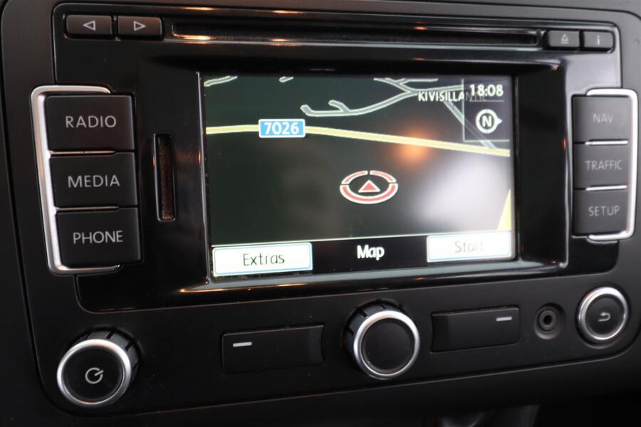 Volkswagen Touran vaihtoauto